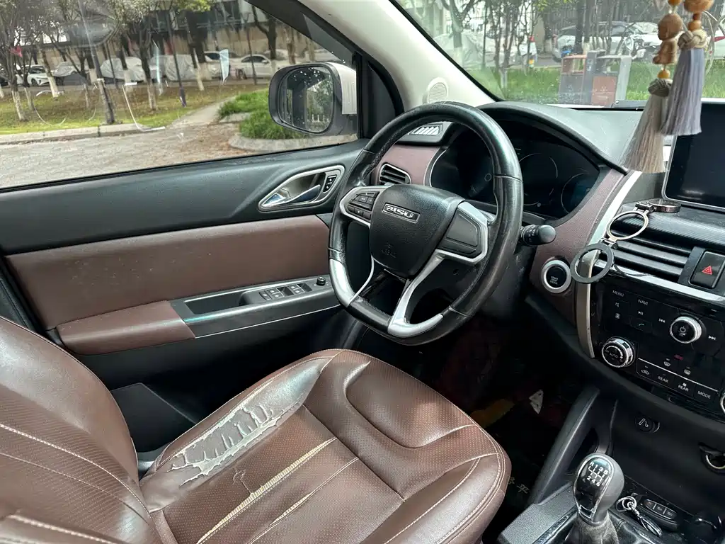Bisu T5 2017 1.5T manual luxury model купить на сайте DeffCars