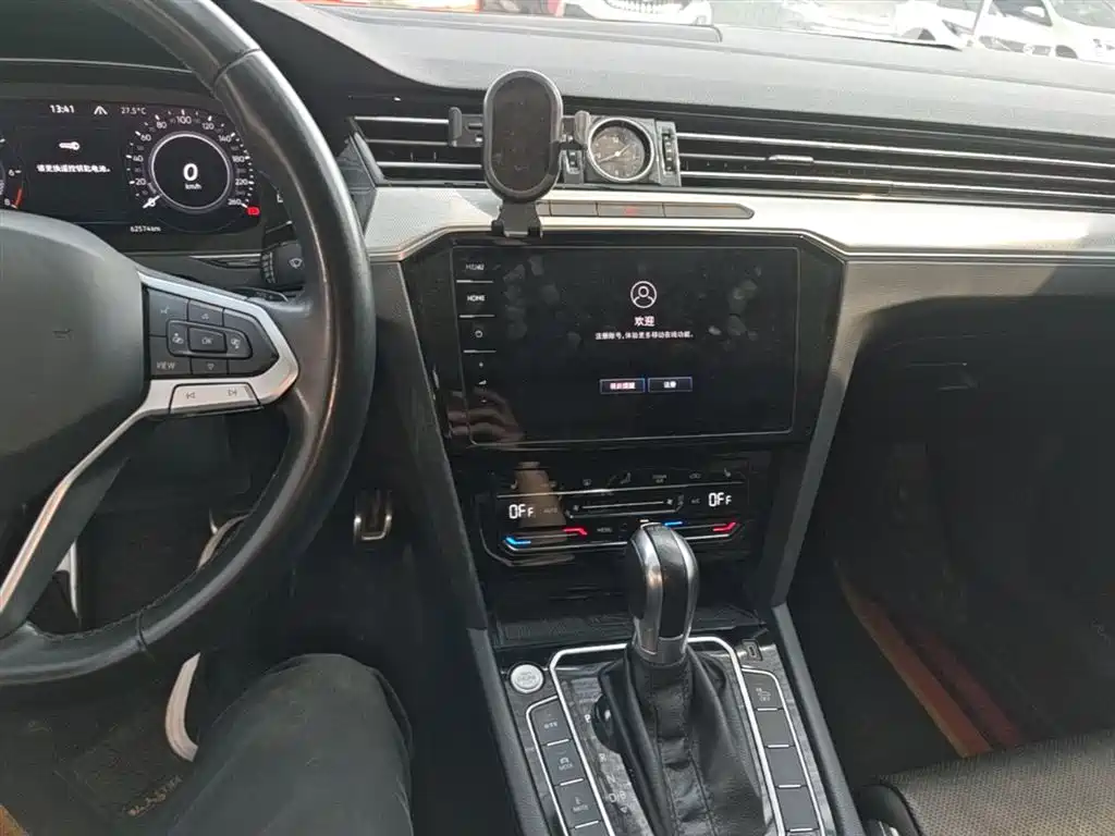 Magotan GTE plug-in hybrid 2022 GTE luxury model купить на сайте DeffCars