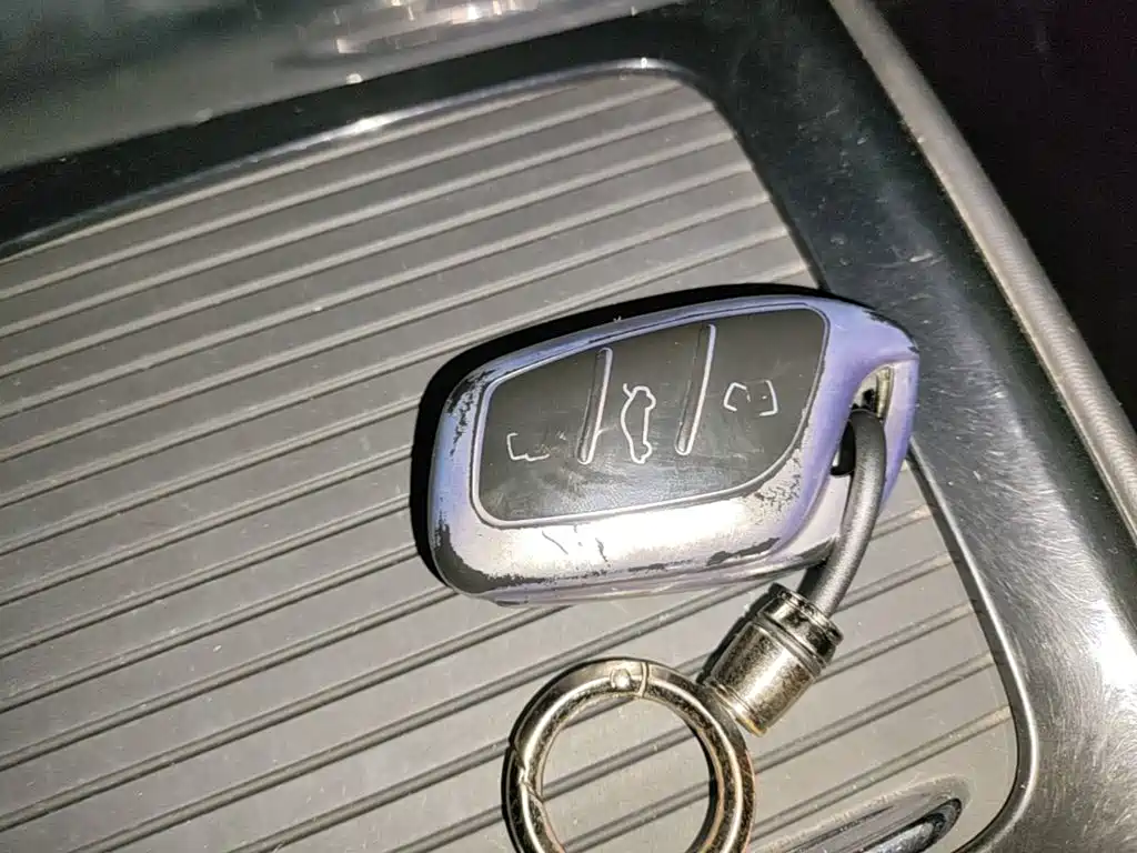 Roewe i5 2019 1.5L automatic 4G Internet Langham Edition купить на сайте DeffCars