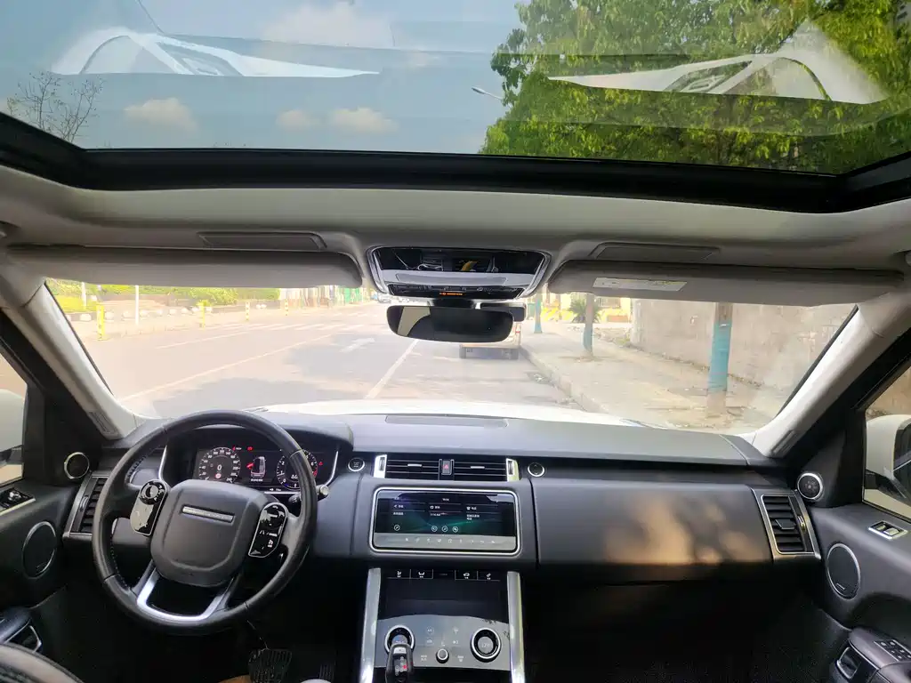 Range Rover Sport 2021 3.0 L6 SE купить на сайте DeffCars