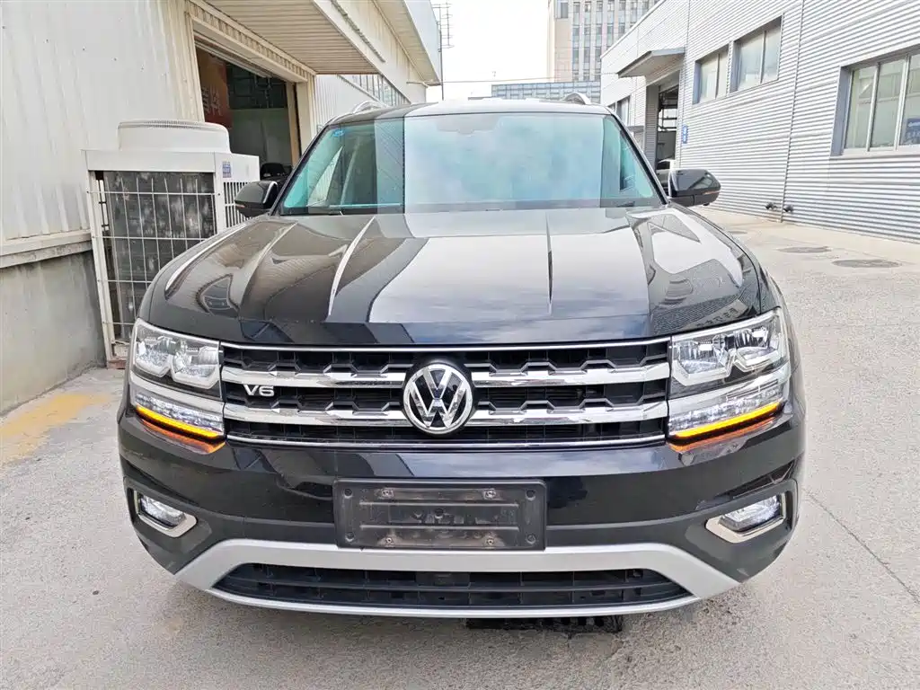 Touron 2020 380TSI four-wheel drive comfort version National VI купить на сайте DeffCars