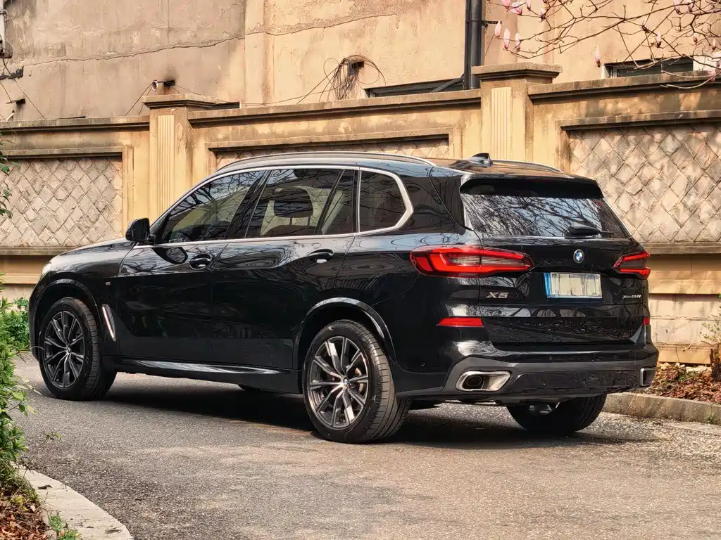 BMW X5 2022 facelift xDrive 30Li exclusive M sports package купить на сайте DeffCars