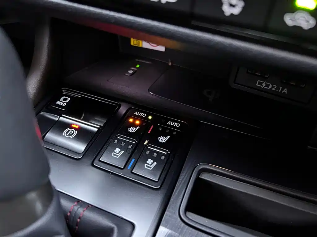 Lexus RX 2020 facelift 300 four-wheel drive elegant version купить на сайте DeffCars