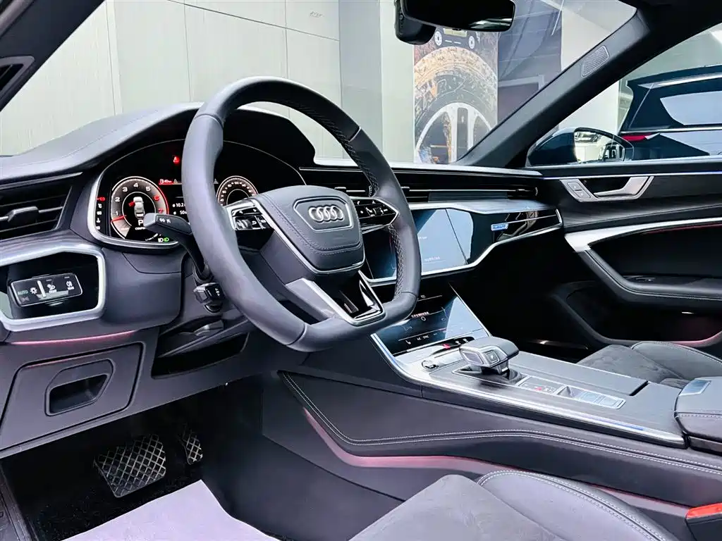 Audi A6L 2024 55 TFSI quattro exclusive dynamic model купить на сайте DeffCars