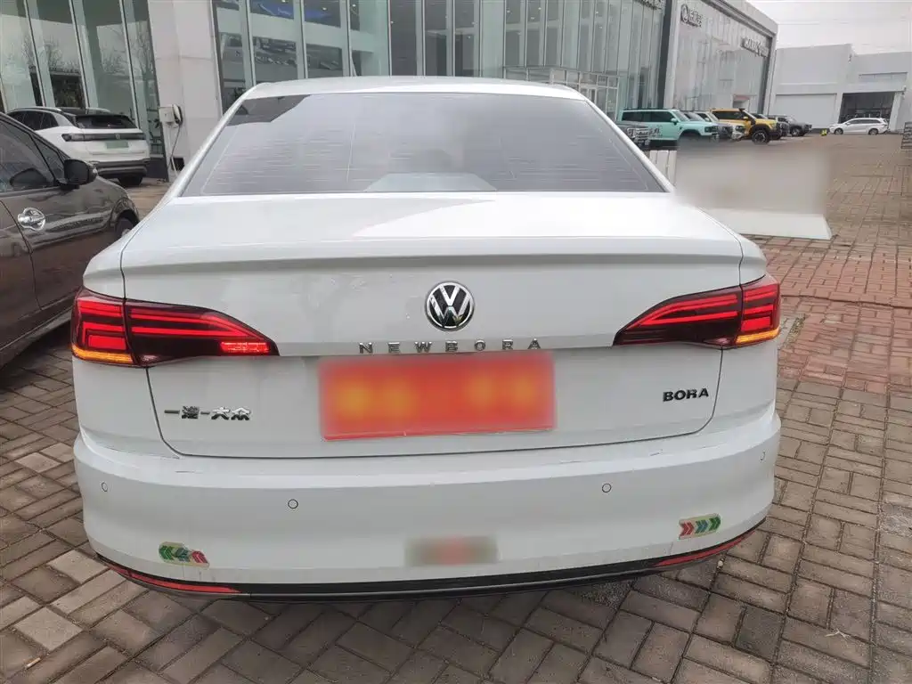 Bora 2020 1.5L automatic comfort model купить на сайте DeffCars