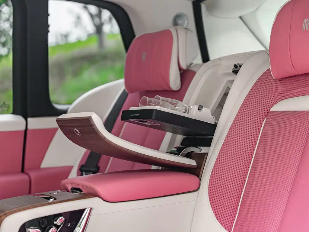 Cullinan 2018 four-seat version купить на сайте DeffCars