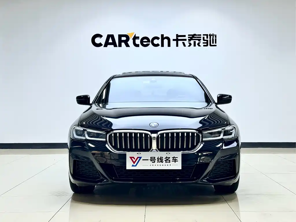 BMW 5 Series 2022 530Li Leading M Sports Package купить на сайте DeffCars