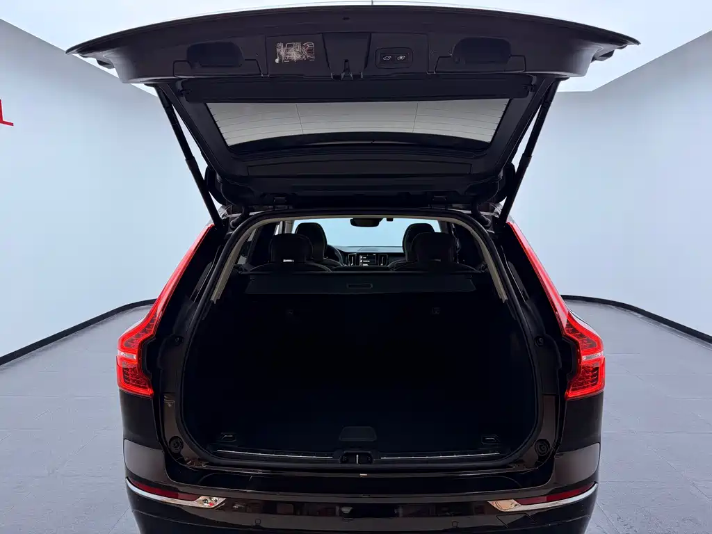 Volvo XC60 2020 T5 four-wheel drive Zhiyuan Deluxe Edition купить на сайте DeffCars