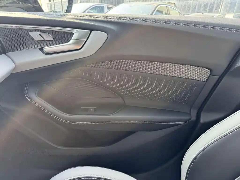 Audi A5L 2026 2.0T sports version quattro купить на сайте DeffCars