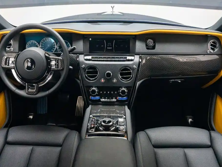 Cullinan 2020 Black Badge купить на сайте DeffCars
