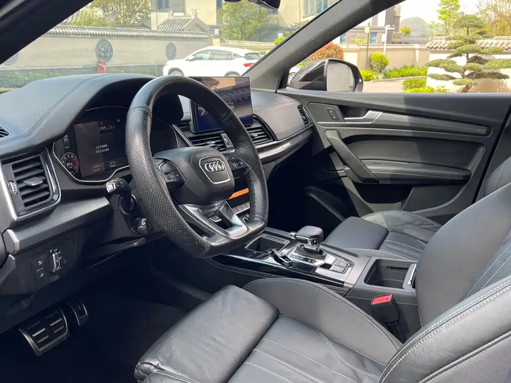 Audi Q5L 2023 40T luxury and dynamic model купить на сайте DeffCars