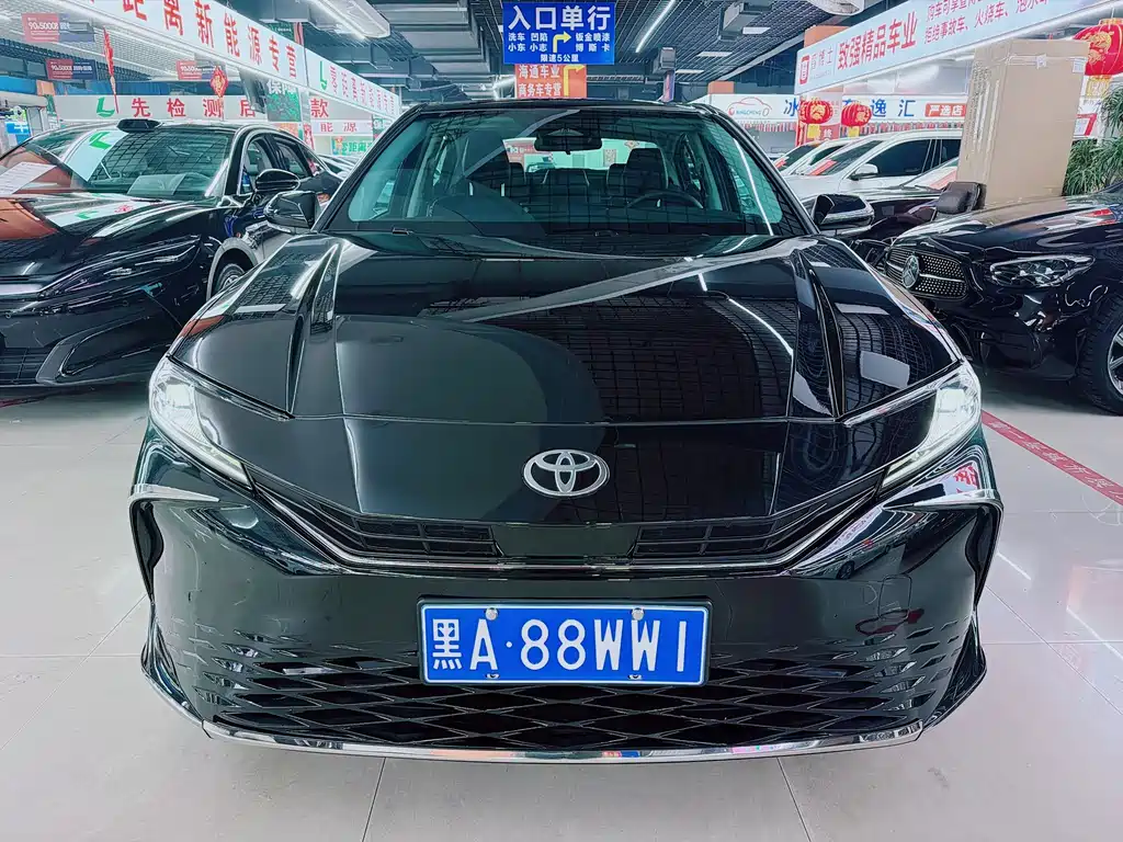 Camry 2024 Dual Engine 2.0HE Elite Edition купить на сайте DeffCars