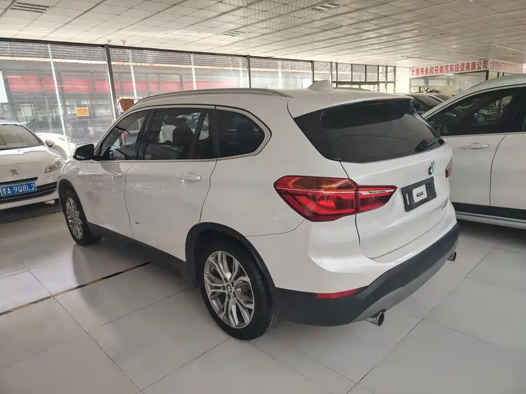 BMW X1 2019 sDrive20Li Leading Model купить на сайте DeffCars