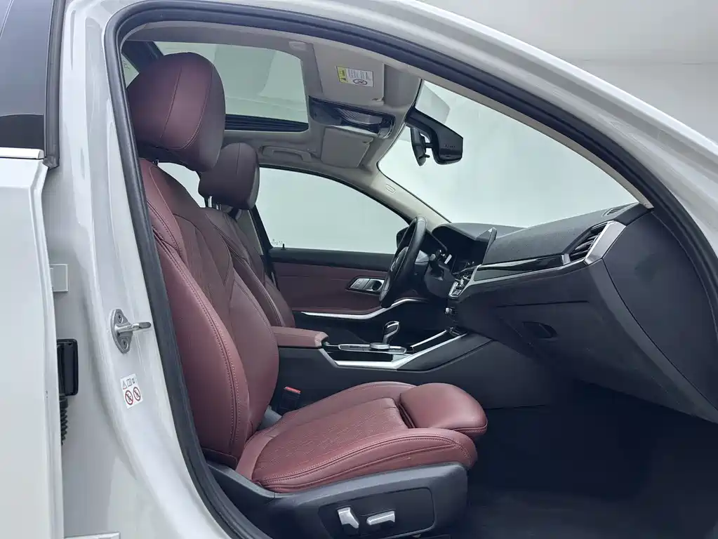 BMW 3 Series 2022 320Li M Sports Package купить на сайте DeffCars