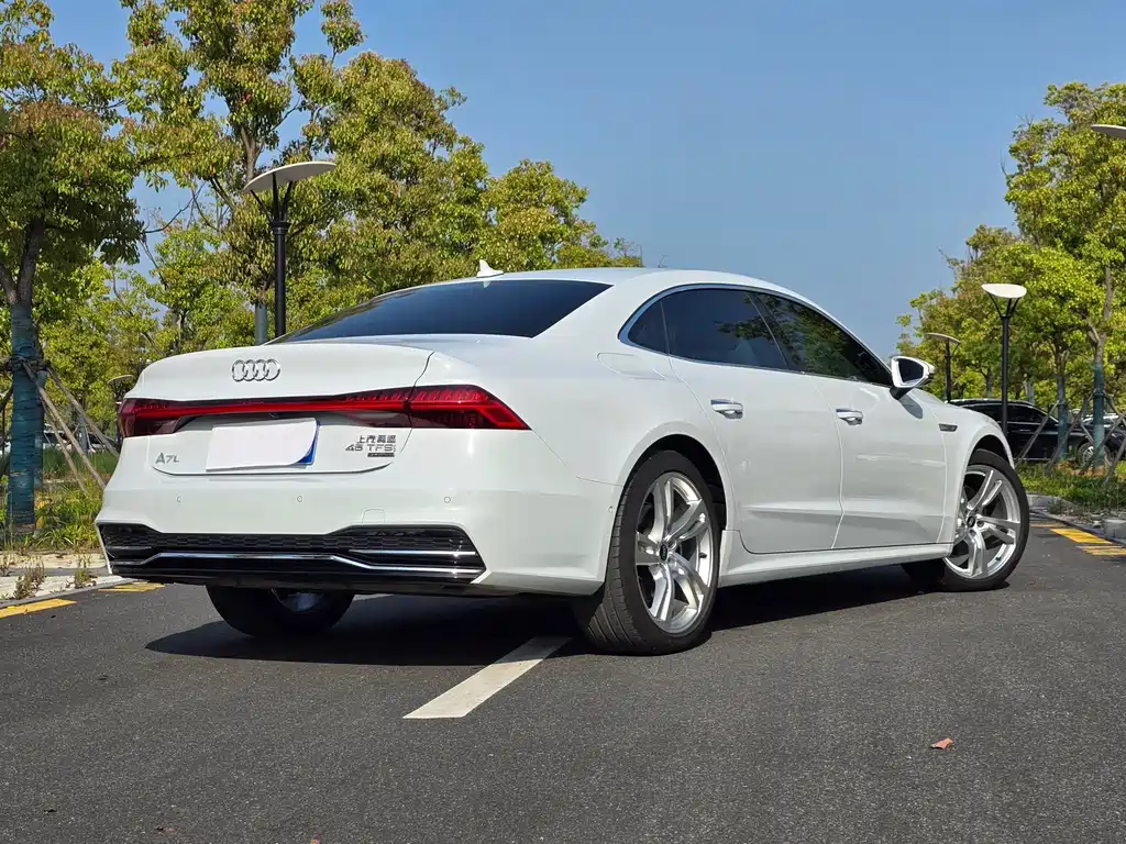 Audi A7L 2024 45TFSI quattro S-line vision type liquid crystal package купить на сайте DeffCars