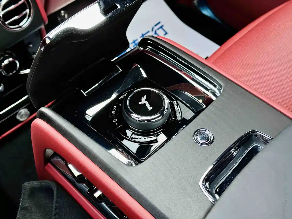 Cullinan 2018 four-seat version купить на сайте DeffCars