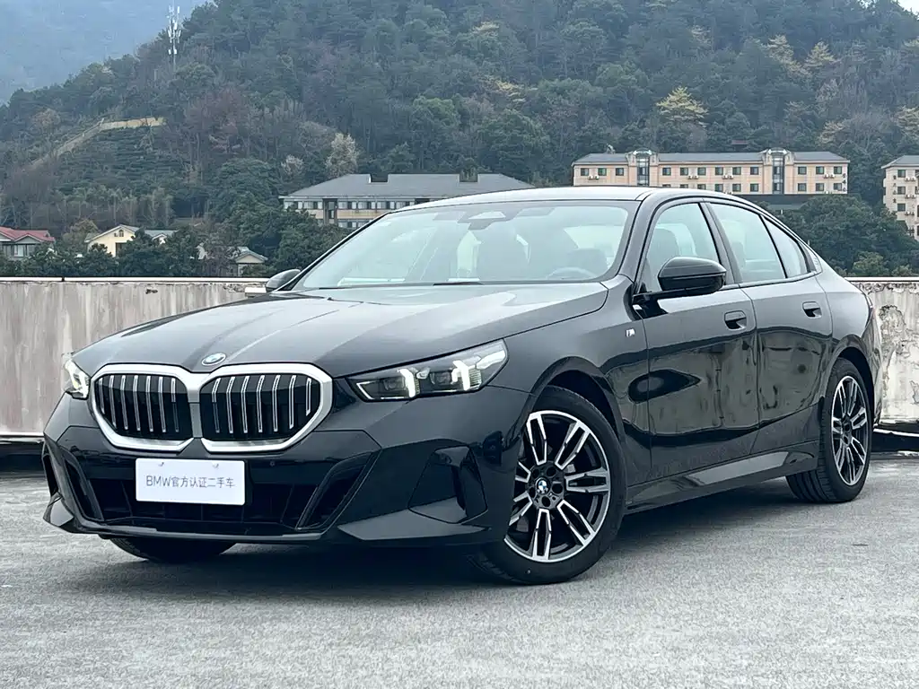 BMW 5 Series Imported 2024 525i M Sports Package купить на сайте DeffCars