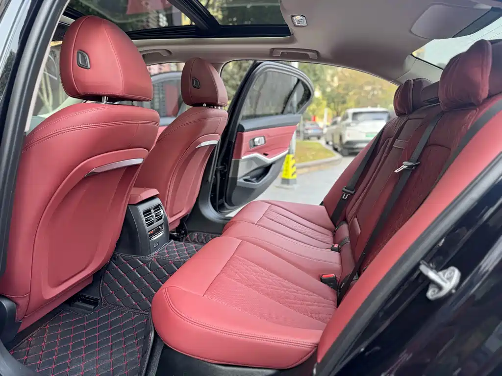 BMW 3 Series 2024 325Li M Sports Package купить на сайте DeffCars