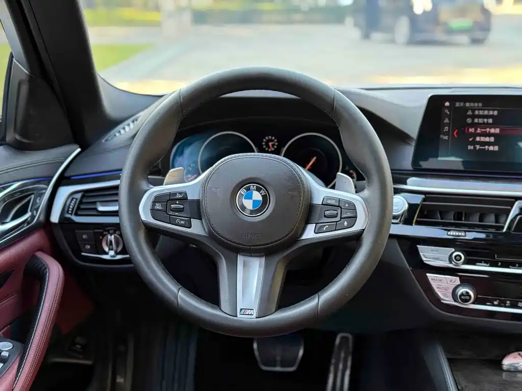 BMW 5 Series 2019 530Li Leading M Sports Package купить на сайте DeffCars