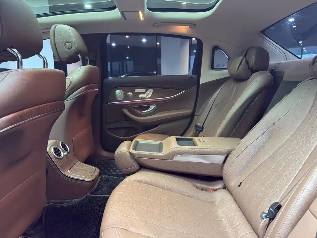 Mercedes-Benz E-Class 2023 E 300 L Luxury Model купить на сайте DeffCars