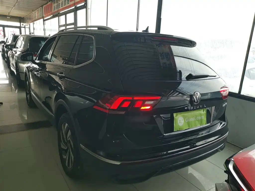 Tiguan L 2025 Outstanding Model 300TSI Automatic Two-wheel Drive Dragon Edition купить на сайте DeffCars