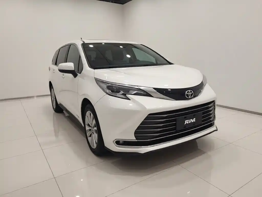 SIENNA 2023 2.5L Hybrid Premium Edition купить на сайте DeffCars
