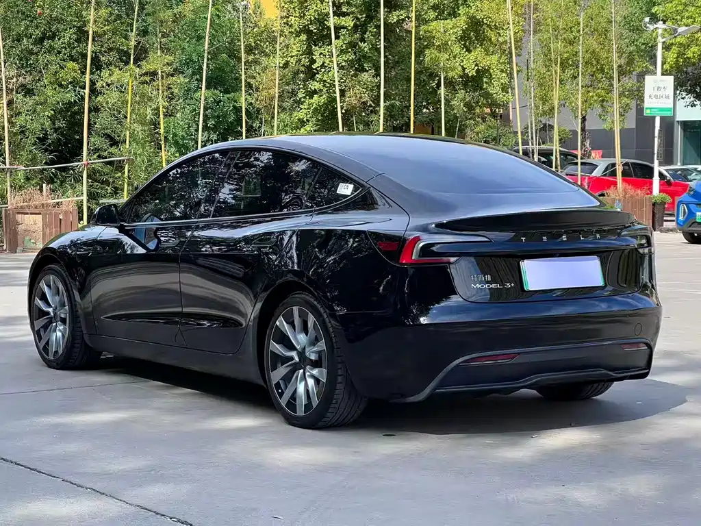 Model 3 2023 long-range all-wheel drive version купить на сайте DeffCars