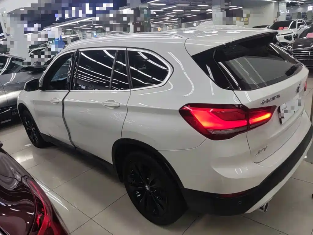 BMW X1 2021 sDrive20Li Fashion Model купить на сайте DeffCars
