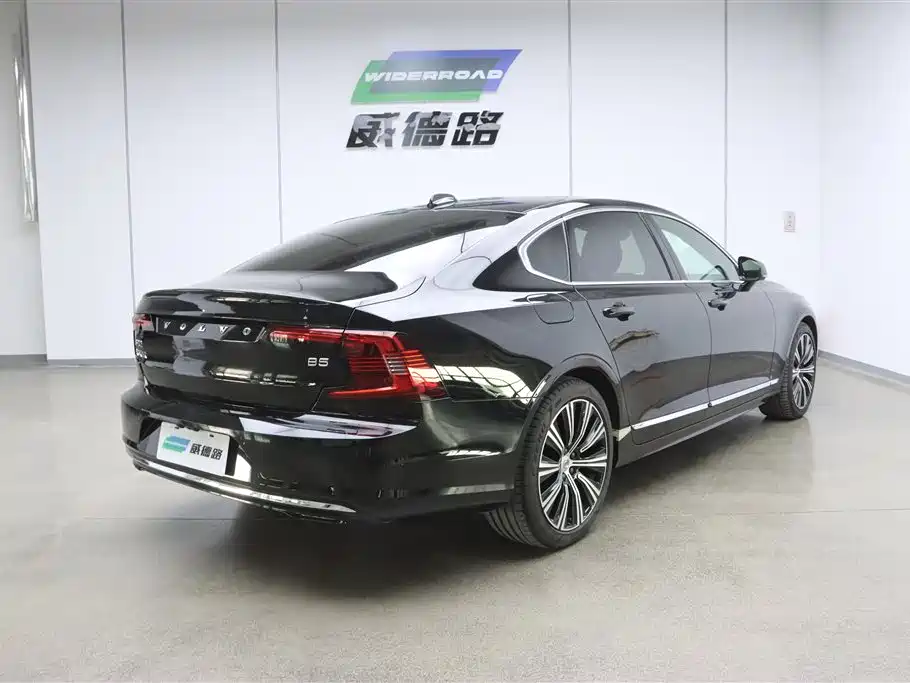 Volvo S90 2024 B5 Zhiyuan Luxury Edition купить на сайте DeffCars