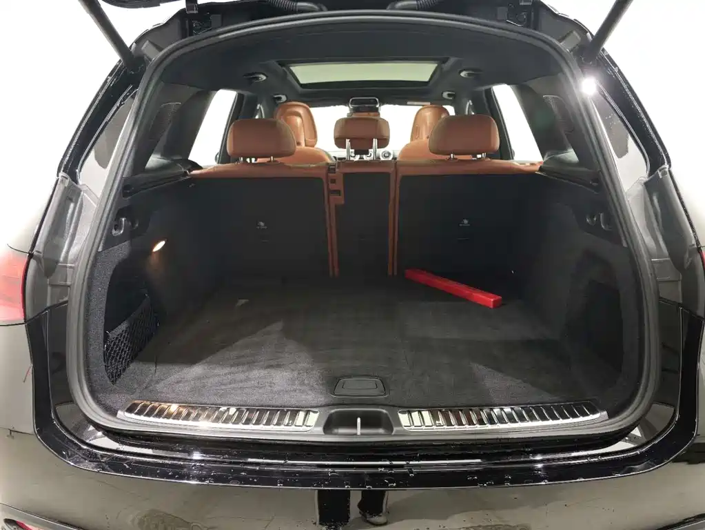 Mercedes-Benz GLC 2025 GLC 260 L 4MATIC luxury model купить на сайте DeffCars