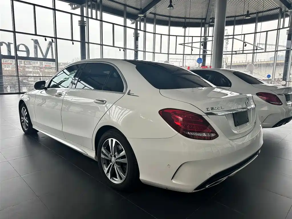 Mercedes-Benz C-Class 2017 C 200 L купить на сайте DeffCars