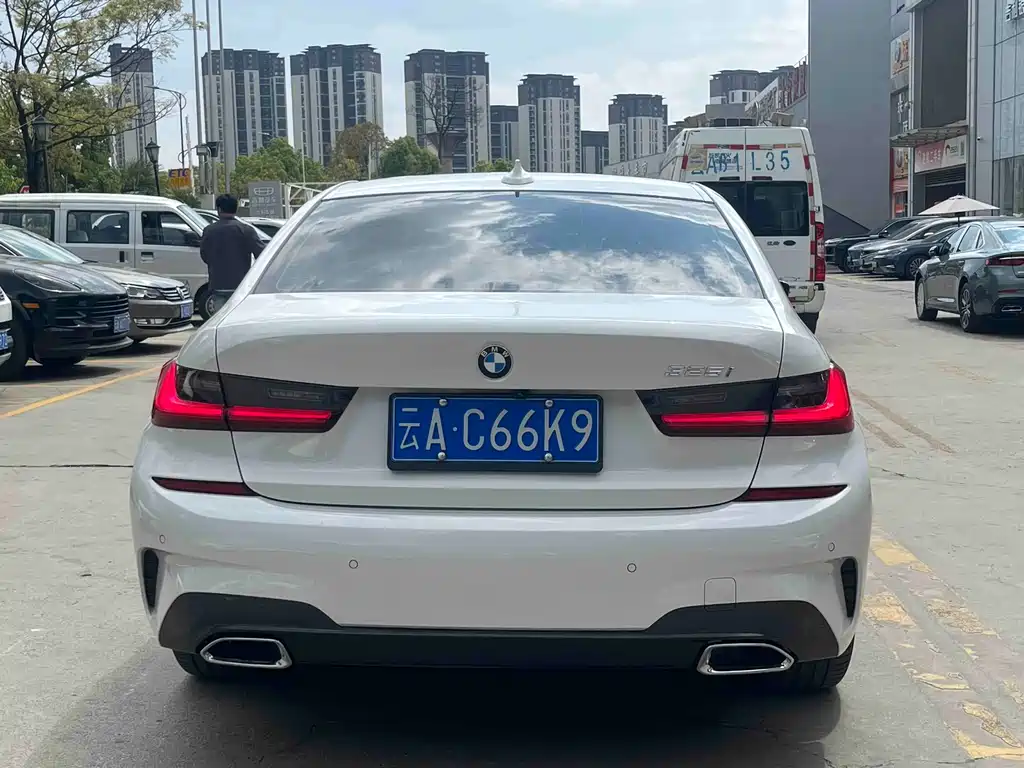 BMW 3 Series 2022 325i M Sports Package купить на сайте DeffCars