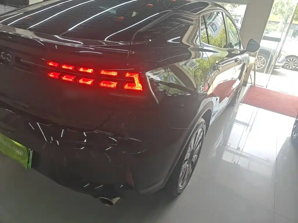 Lynk & Co 05 EM-P 2021 1.5TD PHEV HALO купить на сайте DeffCars