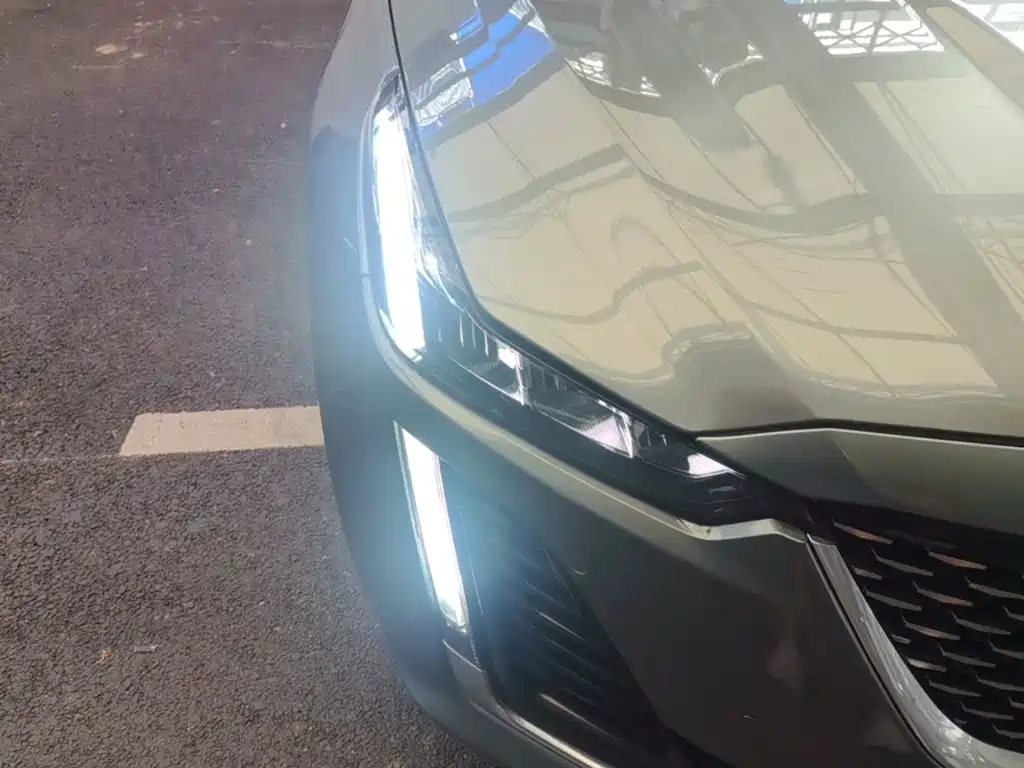 Cadillac CT5 2022 28T luxury model купить на сайте DeffCars