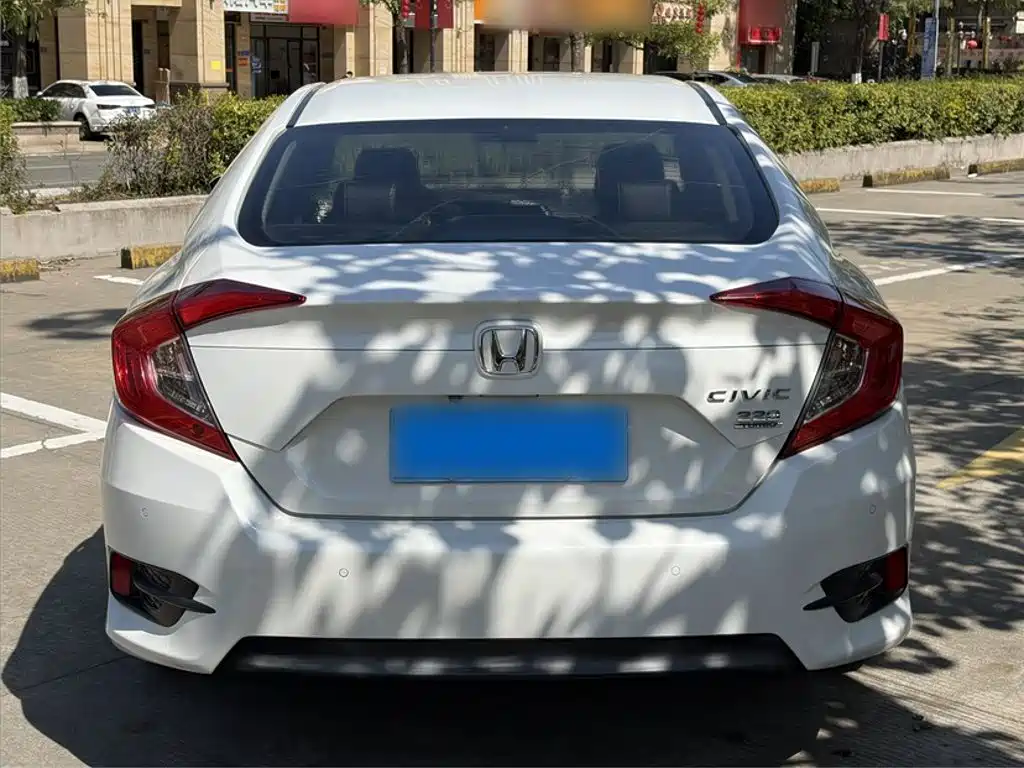 Civic 2019 220TURBO CVT Dynamic Edition National V купить на сайте DeffCars