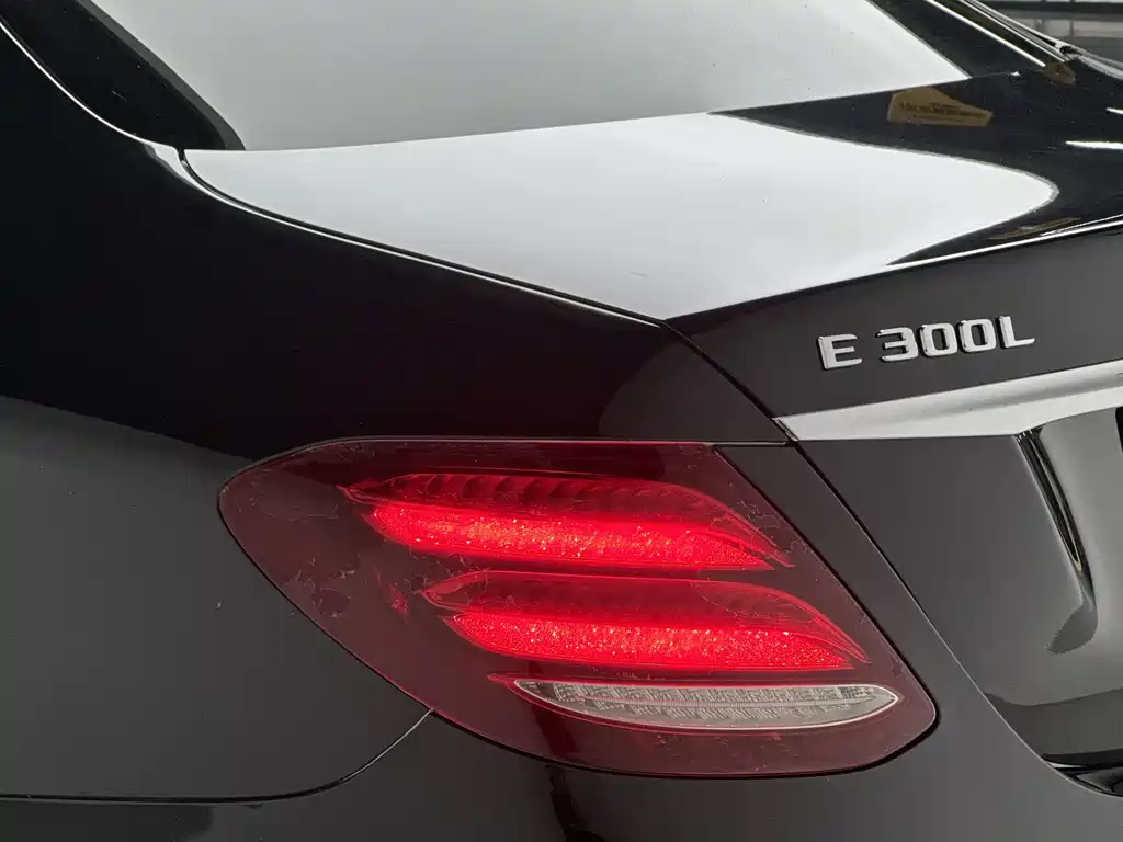 Mercedes-Benz E-Class 2019 E 300 L Sporty and Stylish купить на сайте DeffCars