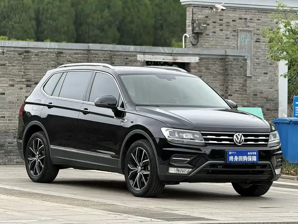 Tiguan L 2019 330TSI automatic two-wheel drive smart luxury version National VI купить на сайте DeffCars