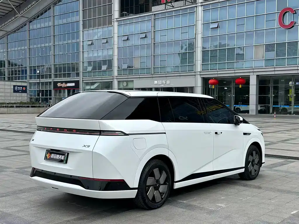 Xpeng X9 2024 model 610 long battery life Max купить на сайте DeffCars