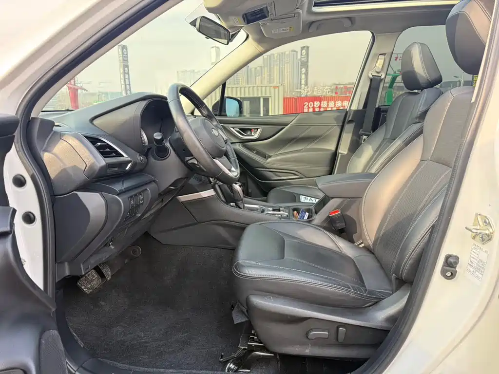 Forester 2021 2.0i Deluxe Edition EyeSight купить на сайте DeffCars