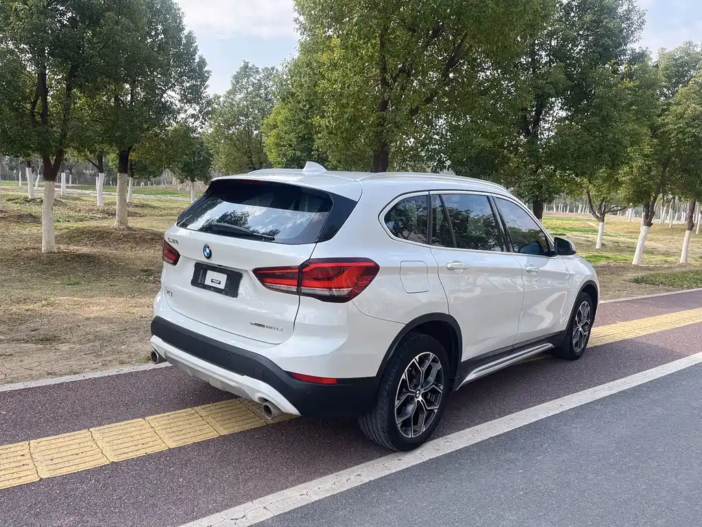 BMW X1 2022 sDrive20Li Fashion Model купить на сайте DeffCars