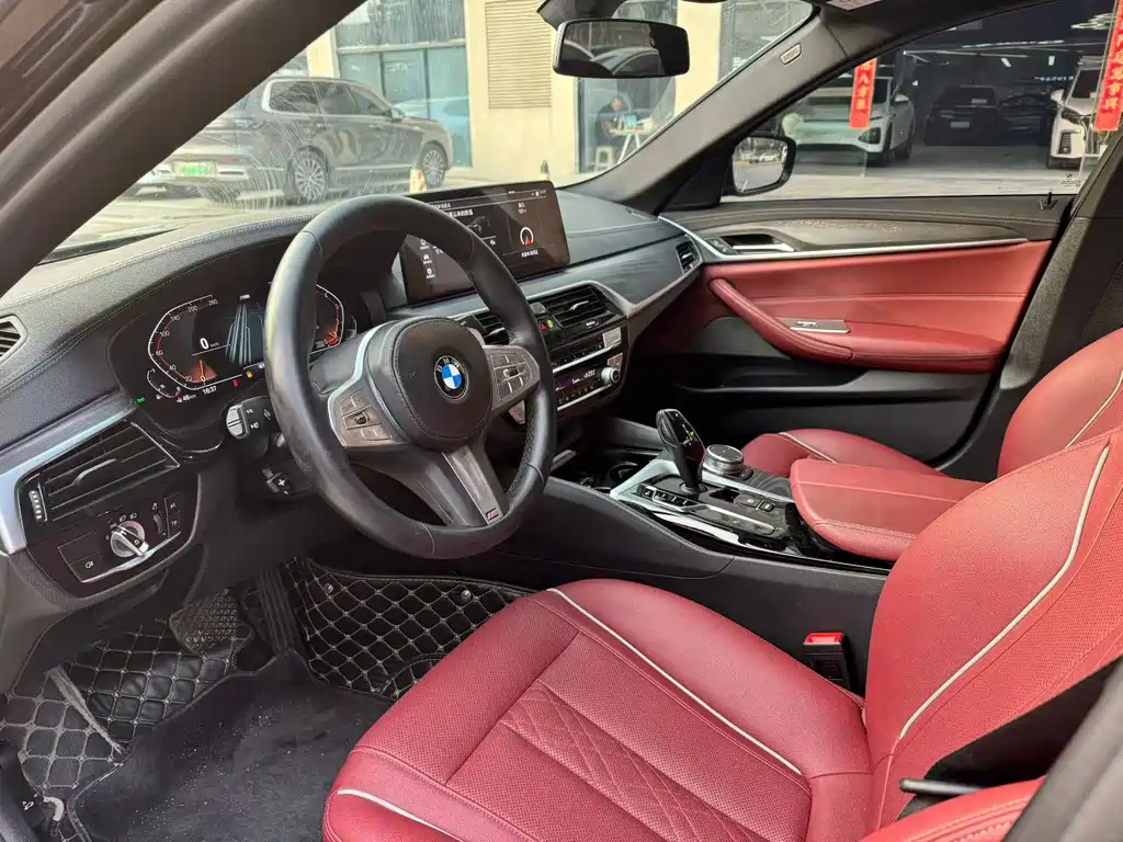 BMW 5 Series 2023 530Li Leading Luxury Package купить на сайте DeffCars