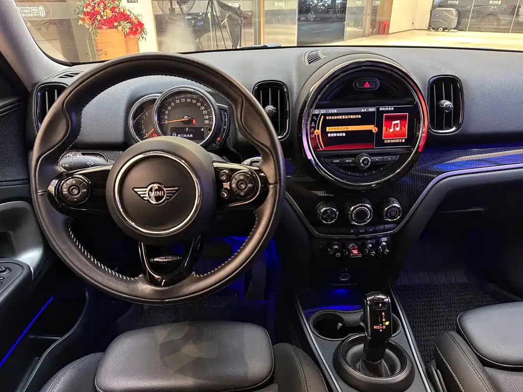 MINI COUNTRYMAN 2021 1.5T COOPER Connoisseur купить на сайте DeffCars