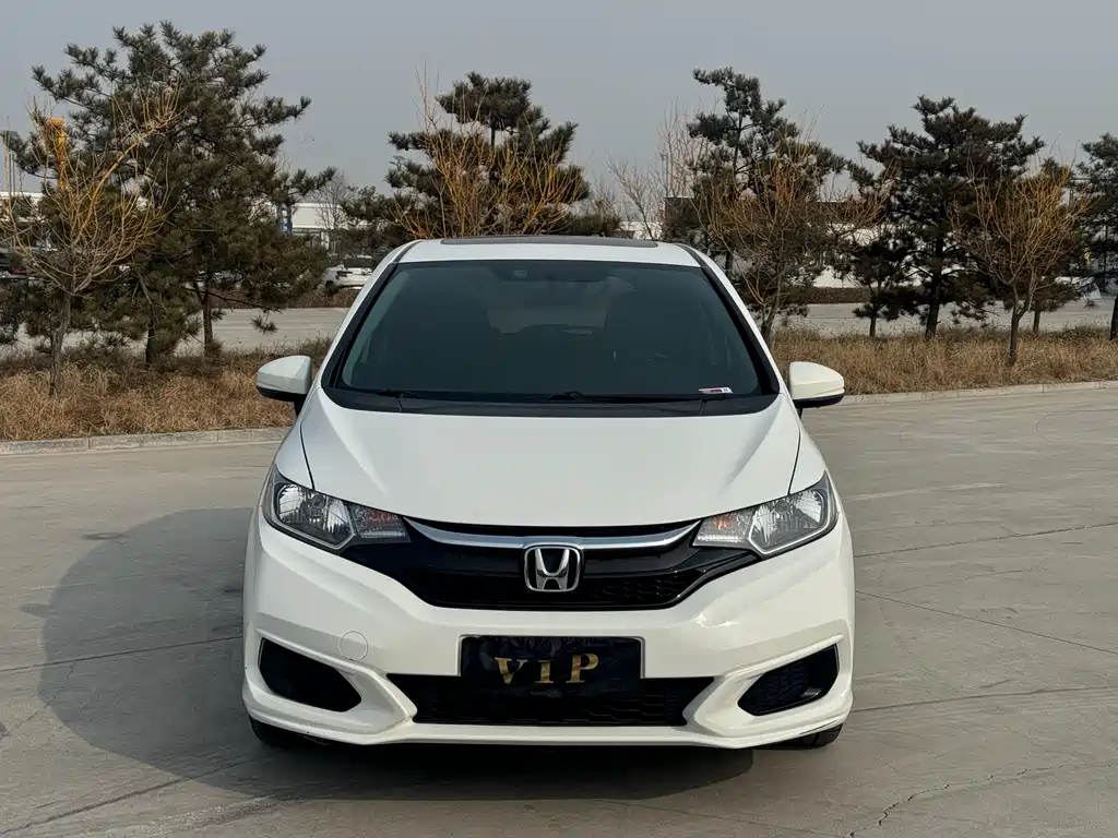 Fit 2018 1.5L CVT Comfort Sunroof Edition купить на сайте DeffCars