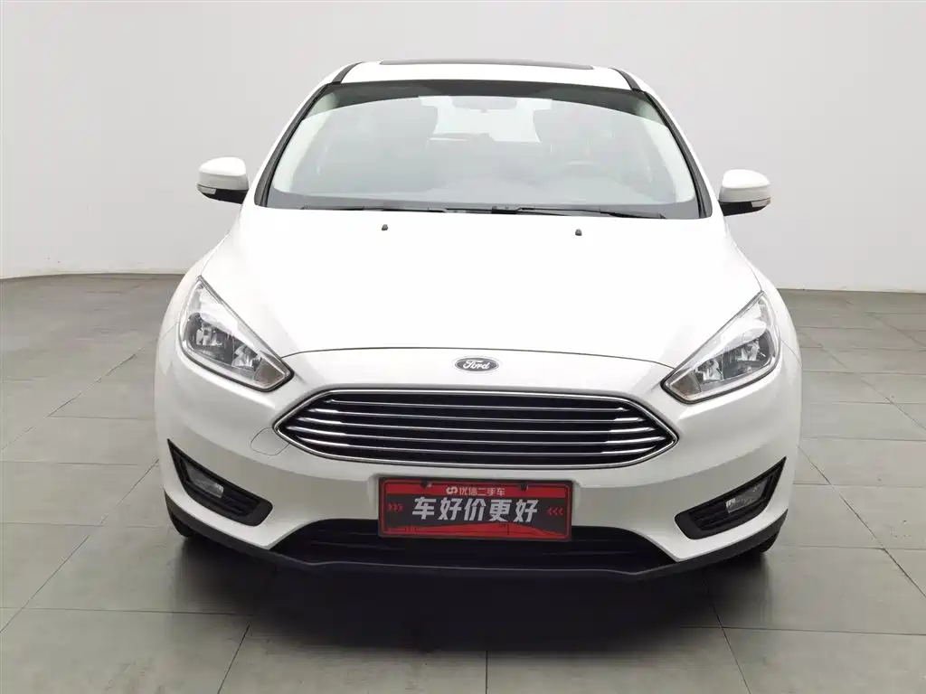 Focus 2020 hatchback classic 1.5L automatic fashion model купить на сайте DeffCars