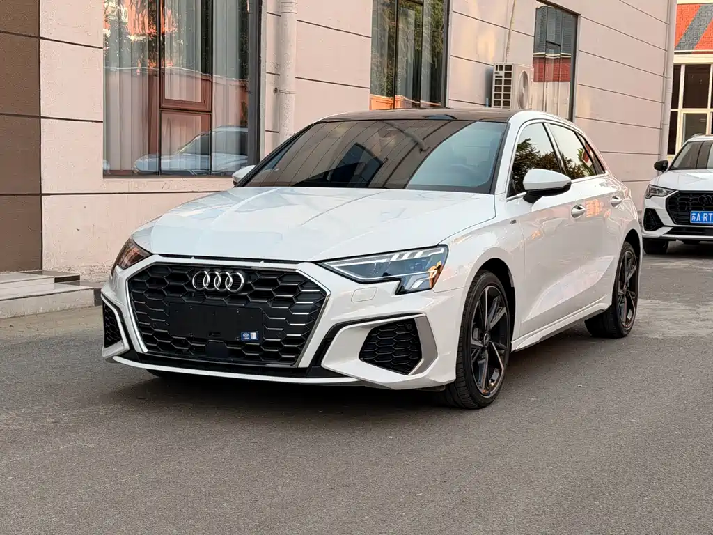 Audi A3 2023 facelift Sportback 35 TFSI stylish and sporty купить на сайте DeffCars