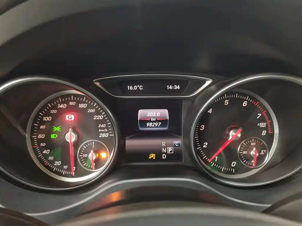 Mercedes-Benz GLA 2018 GLA 200 Fashion Model купить на сайте DeffCars