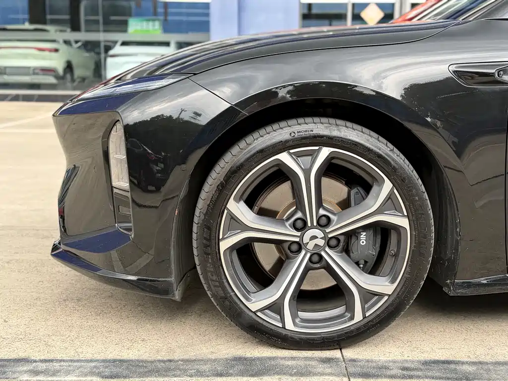 NIO ET5T 2025 75kWh Touring купить на сайте DeffCars