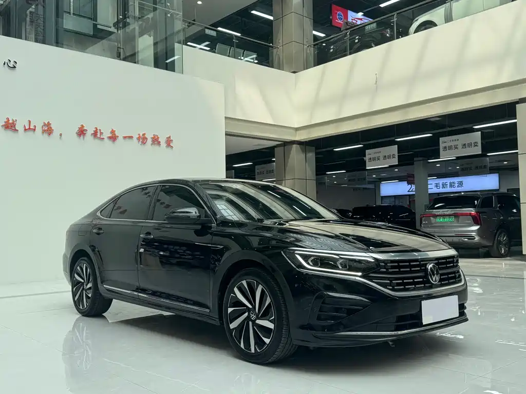 Passat 2021 330TSI Deluxe Edition купить на сайте DeffCars