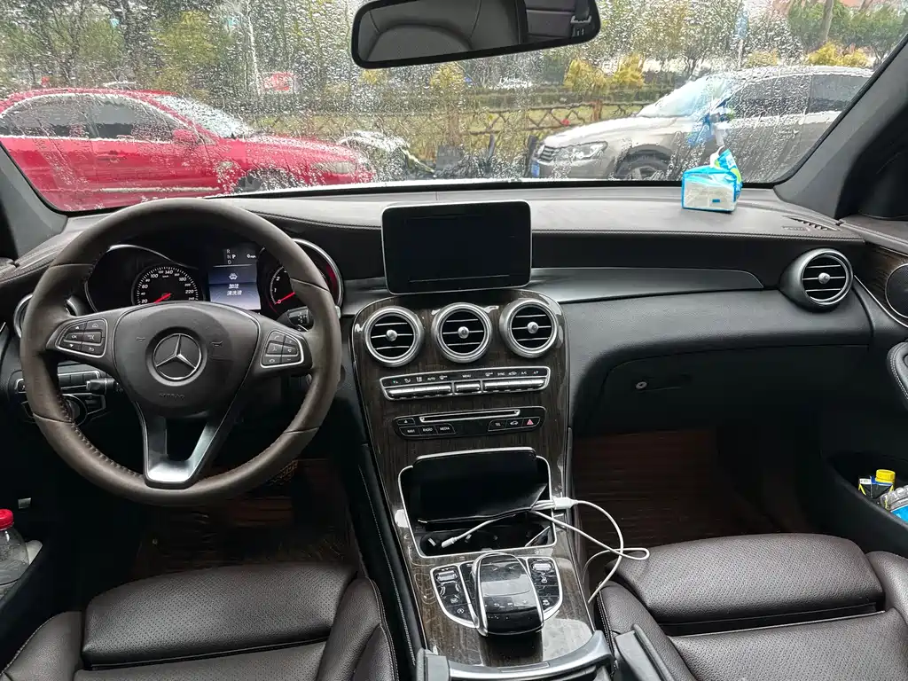 Mercedes-Benz GLC 2017 GLC 260 4MATIC luxury model купить на сайте DeffCars