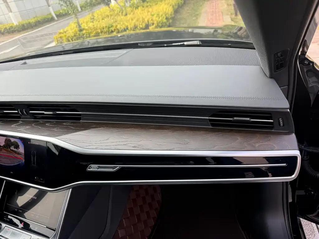 Audi A6L 2023 40 TFSI luxury and dynamic model купить на сайте DeffCars